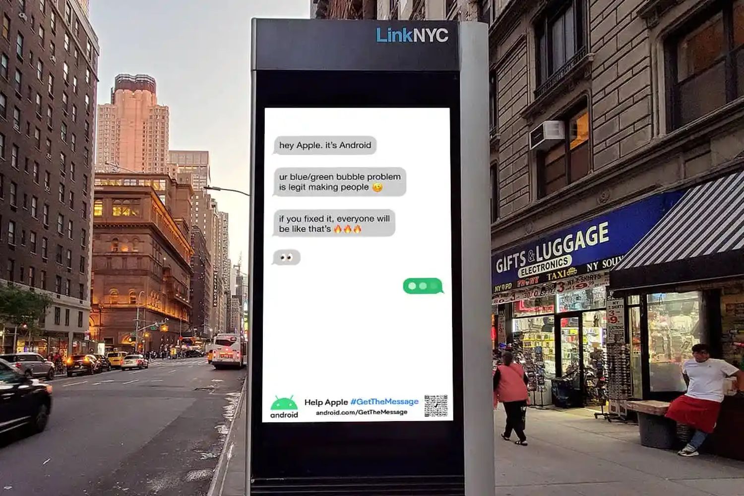 Google-Apple-Message-NYC-2