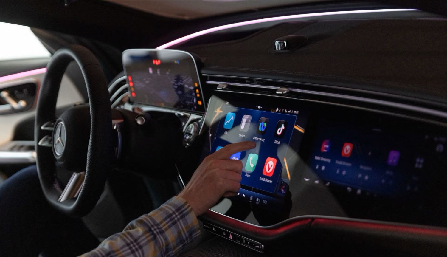android automotive google built-in mercedes benz 2