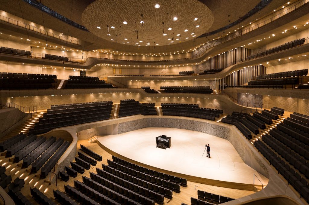 Hamburger Elbphilharmonie YouTube überträgt das Eröffnungskonzert