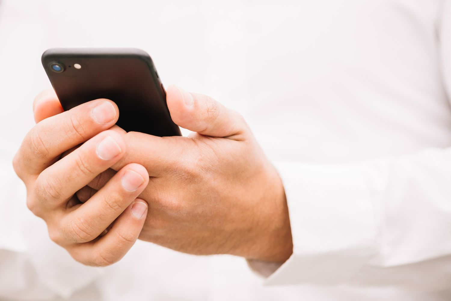 mensch am smartphone